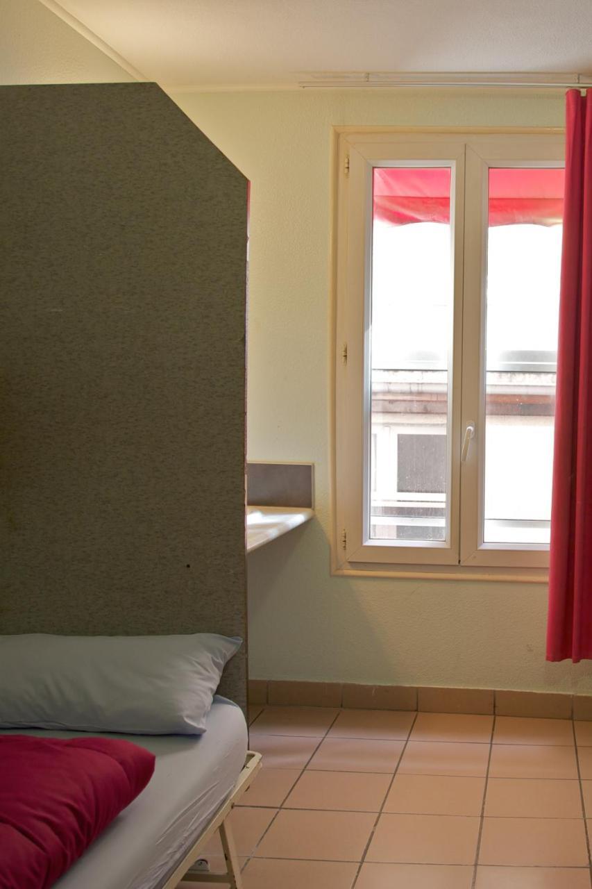 Internationale Des Jeunes Paris