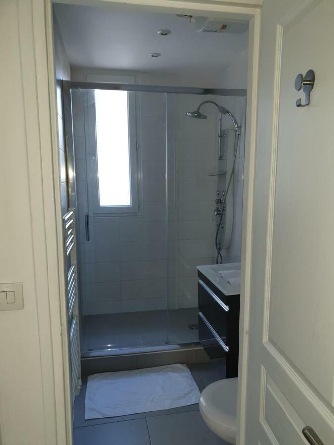 Apartment Beautiful Lincoln Paris