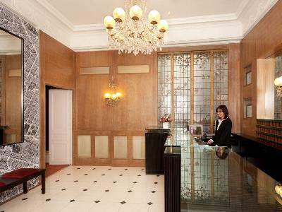 Western Ronceray Opera 3*