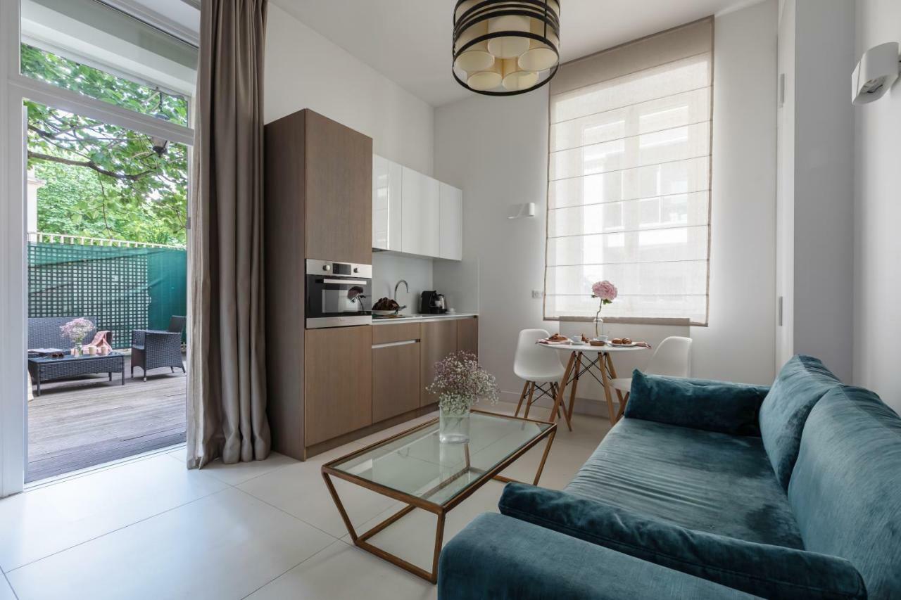 Apartment Milestay Champs Elysees Paris