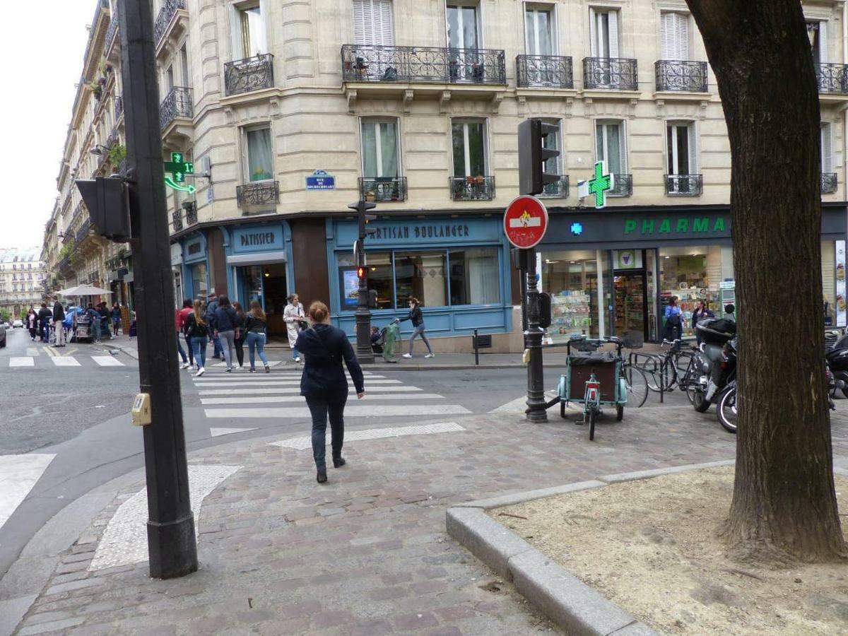 Nice 1 Bedroom Of 26m2 - Lively Area Apartment