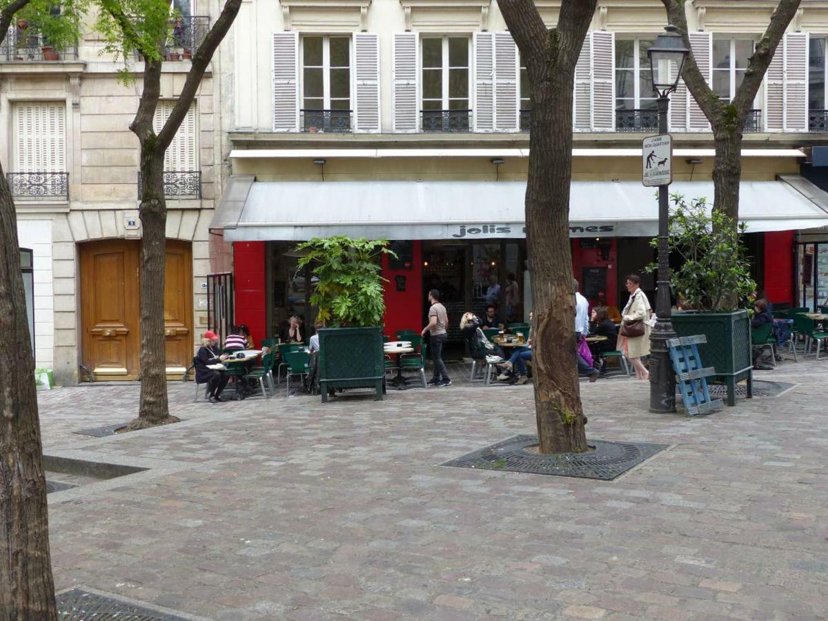 Nice 1 Bedroom Of 26m2 - Lively Area Apartment