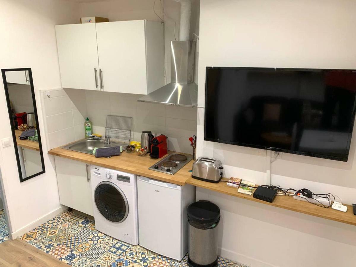Nice 1 Bedroom Of 26m2 - Lively Area Paris