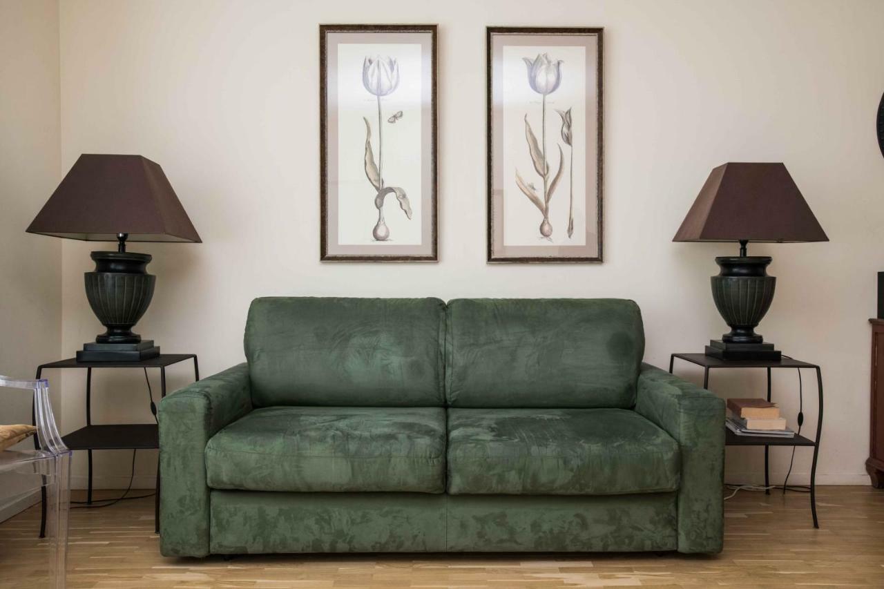 Caumartin 64 Apartment