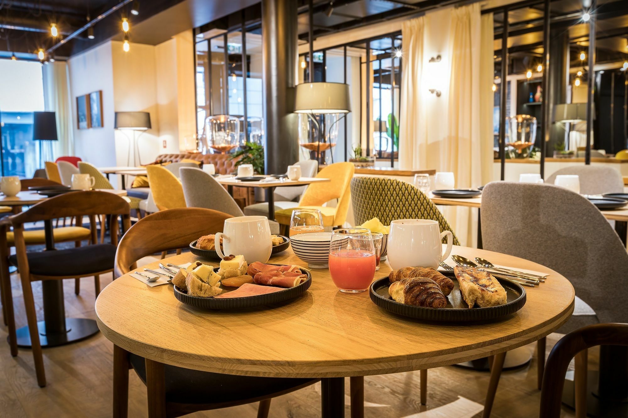 Laz' Urbain 4* Paris