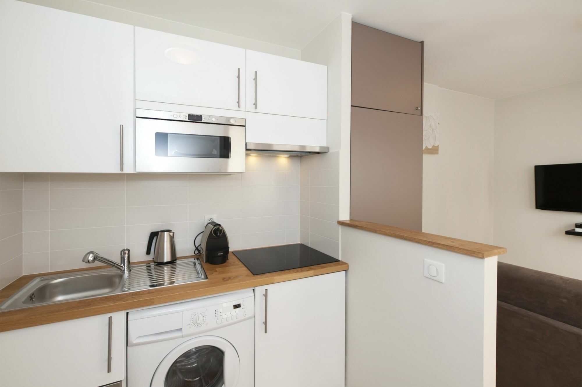 Yuna Blanche Appartement
