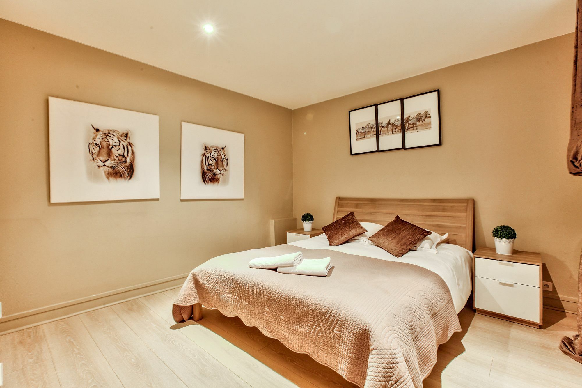 06 Design Flat Grand Boulevards Apartment Paris