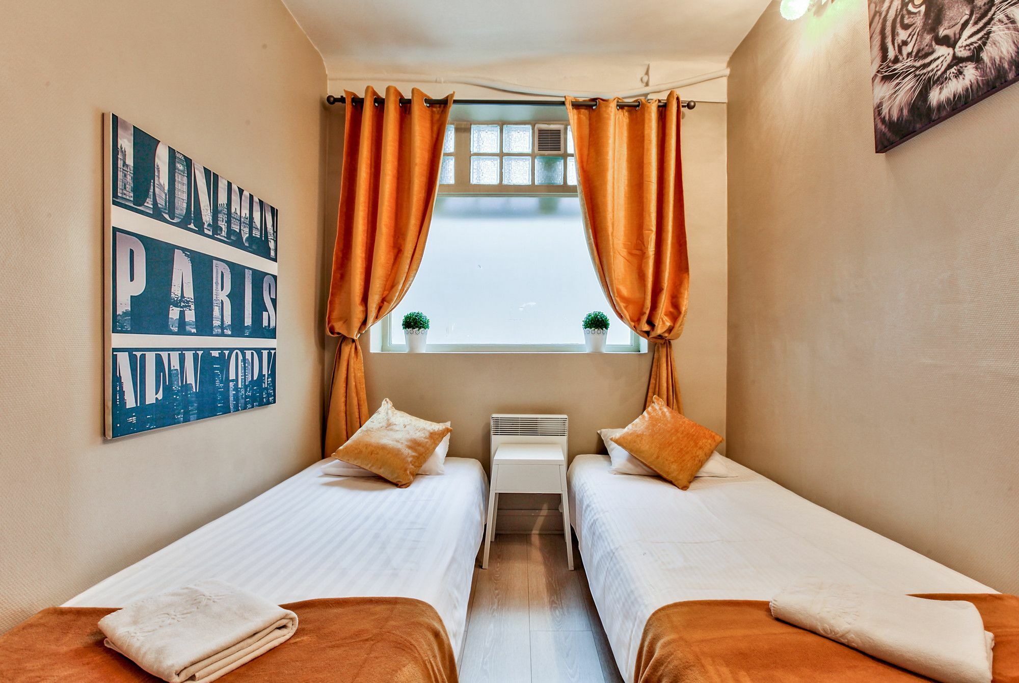 06 Design Flat Grand Boulevards * Paris