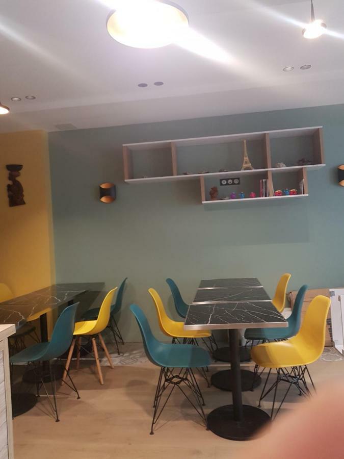 Panam Gambetta- Place Gambetta-mairie De Gambetta 3*