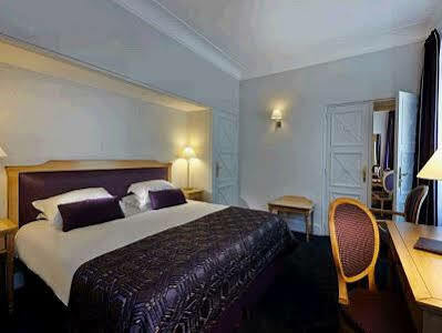 Hotel Royal Champs Elysées