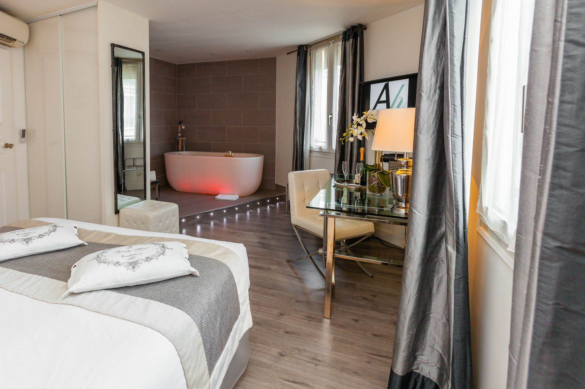 Atelier Montparnasse 3* Paris
