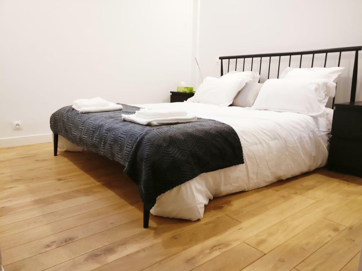 3 Double Bedrooms In Montmartre Near Subway Ac Apartment *
