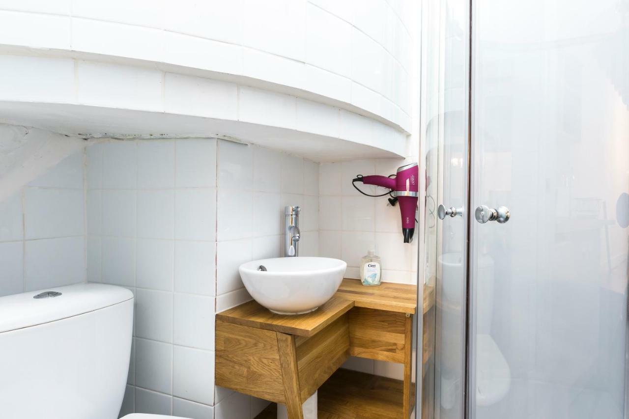 Apartment Charming 20m² Near Le Marais *