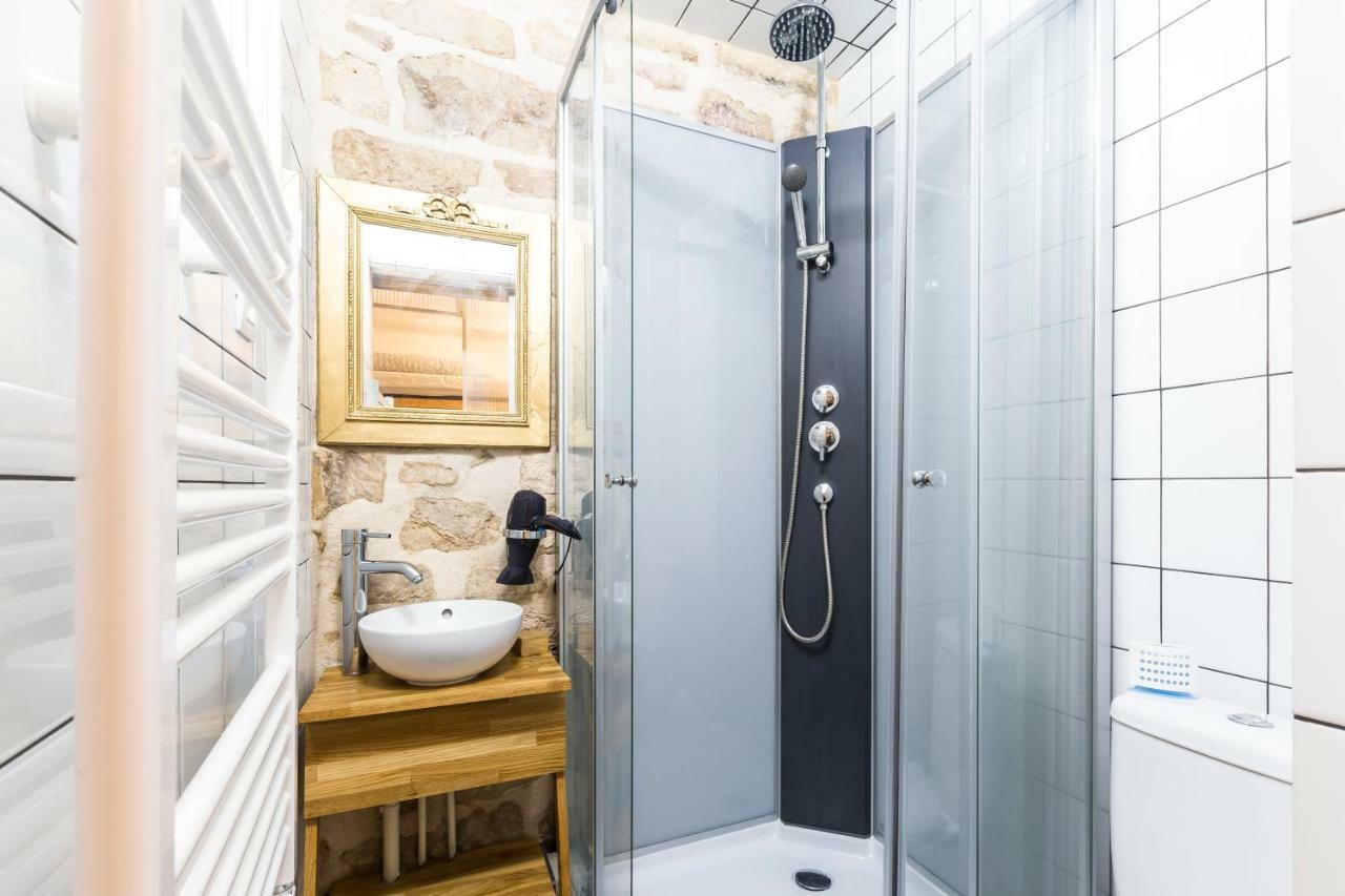 Apartment Pretty 25 M2 In A Lively District Paris