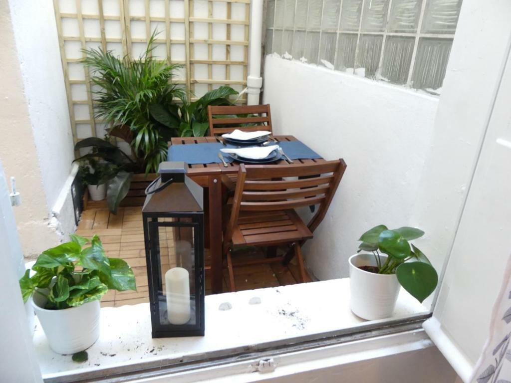 Voltaire Apartment *