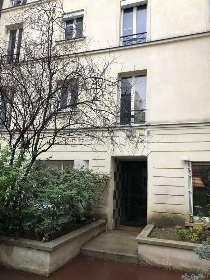 23 Rue De La Chapelle *