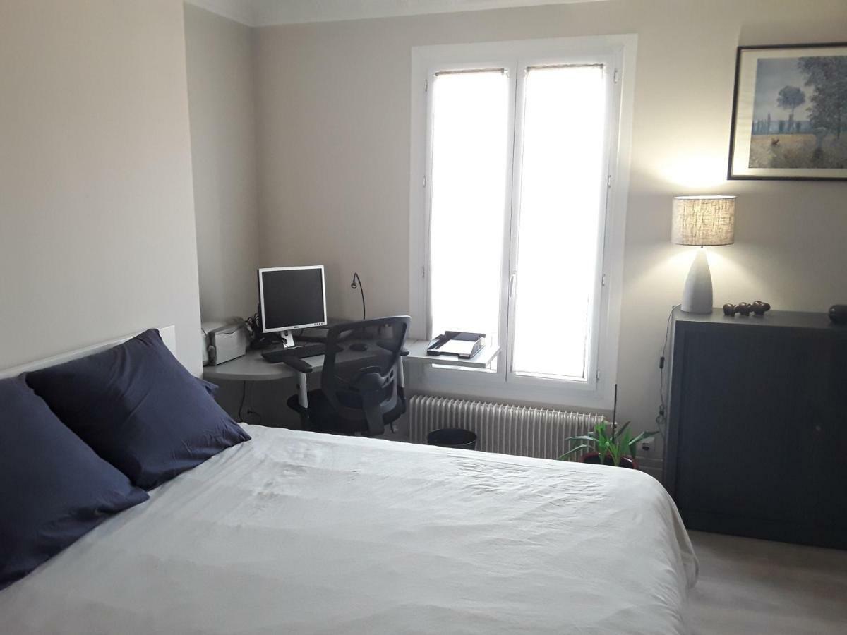 With Car Park - Charonne Neighborhood Apartment