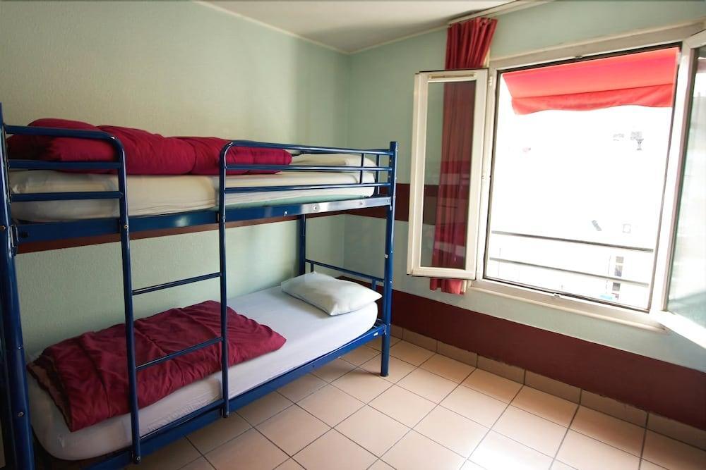 Internationale Des Jeunes Albergue Paris