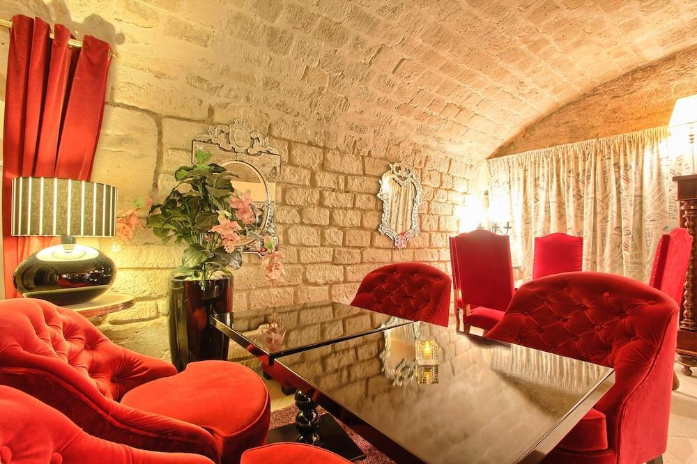 Des Marronniers Hotel Paris
