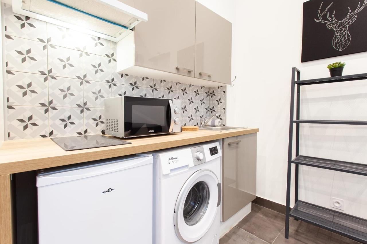 Spacious Studio In Batignolles