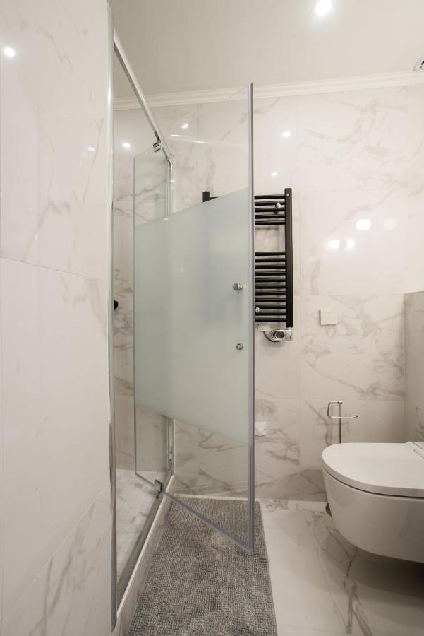 Apartamento Sartre : Au Coeur De La Rive Gauche, Neuf, Design, 2/4 Personnes *