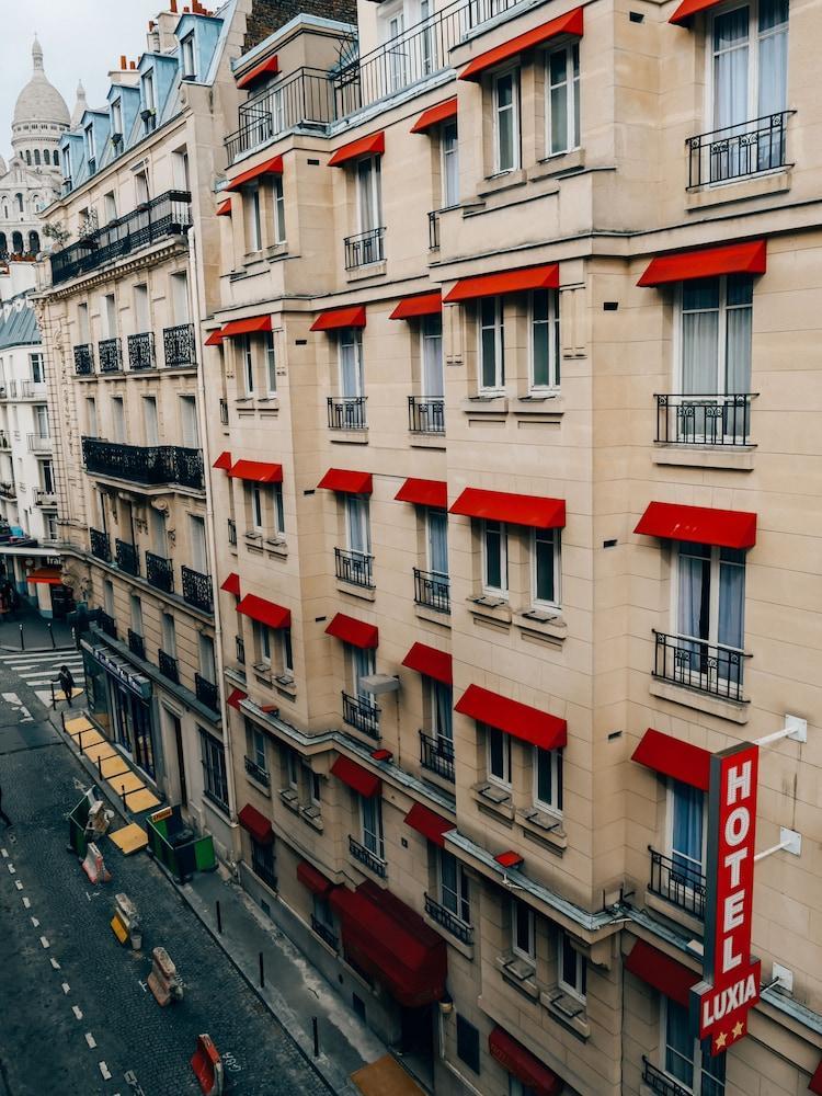 Luxia Hotel