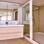Amazing Apartment Close To Notre Dame
