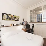 Classic Studio In Montmartre