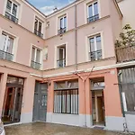 Spacious, Bright And Beautifully Decorated Flat In Heart Of Marais Short Walk To Picaso Museum