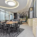 Spacious Apartment - 4Br-10P - Butte-Aux-Cailles