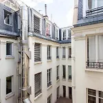 CMG Champs Elysees - Boetie 5