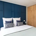 New - Appt Style Le Corbusier Avec Balcon - 8 Pers