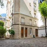 Cmg - Le Bon Marche - Sevres D