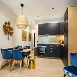 Home Suite Home Charonne II