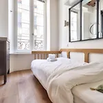 Cute And New Studio Duplex In The Heart Of Paris