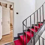 Cute And New Studio Duplex In The Heart Of Paris