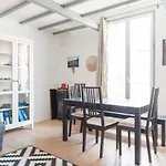 Nice Apt Near Champ De Mars