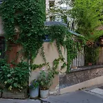 Montmartre Apartments Cezanne