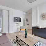 Cocooning Appartment Near Champs-Elysee