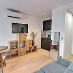 S18922 - Studio 2 Personnes A Paris