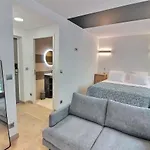 S18922 - Studio 2 Personnes A Paris