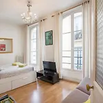 Beautiful apartment Notre-Dame