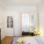 Beautiful apartment Notre-Dame