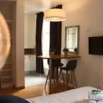 Buffon 405 - magnifique Studio - 2P - Paris 5