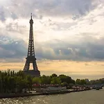 Superb Apartment In Trocadero