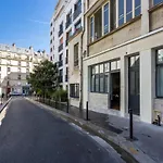 CMG Montmartre - Chateau Rouge 1