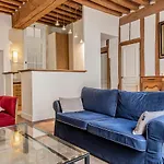 Montmartre Apartments - Marais