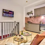 New Eiffel Tour ! Splendid Apartments In The Heart Of Paris