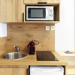 Confortable apartment next to Montmartre Opéra Gare Saint Lazare