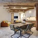 CMG - Amazing Duplex 2BR/6P - Le Marais